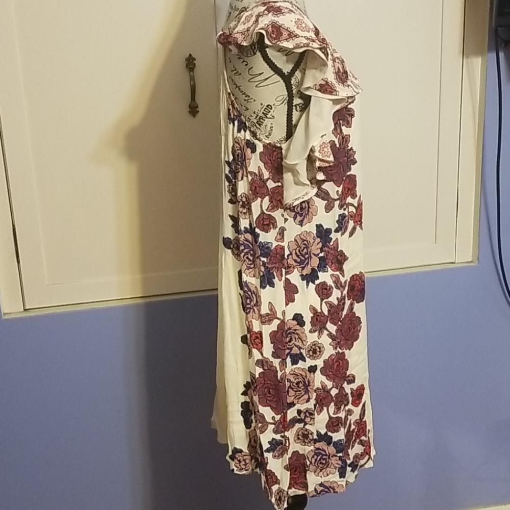 Dress - Picture 3 of 5